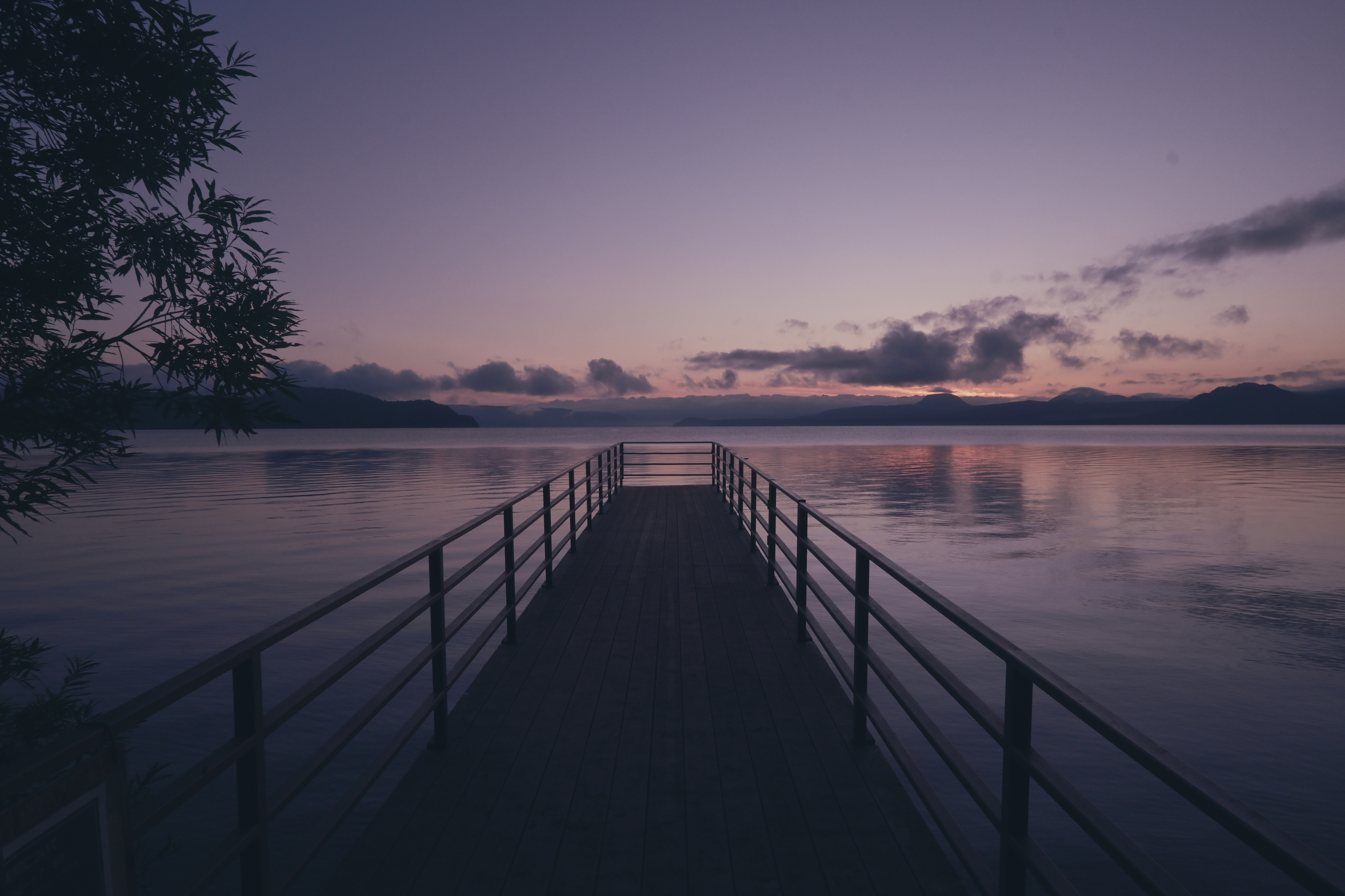 桟橋と夕暮れの作品