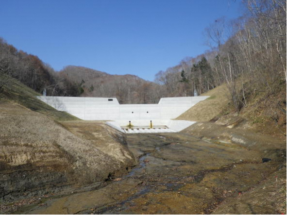 刺牛1号川砂防えん堤（白糠町)