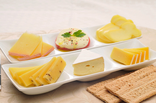 （写真）いろいろなチーズが楽しめます